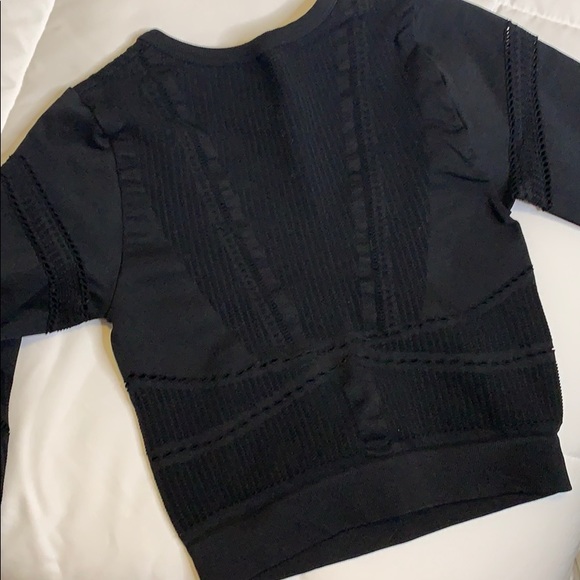 Fabletics Mesh Crop Top Long Sleeve - Picture 3 of 4